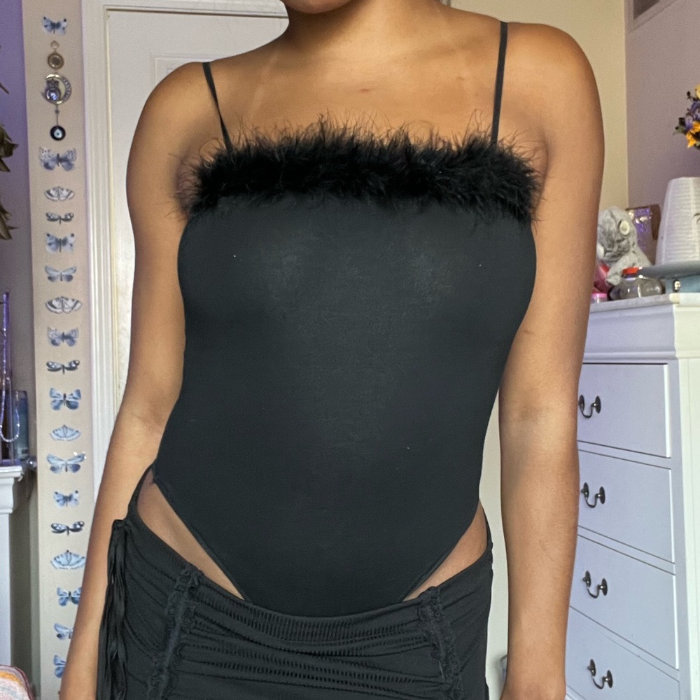 Small Bodysuit with fur